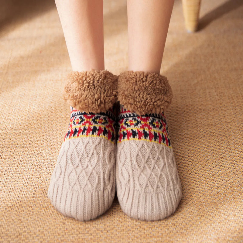 Warm Non-Slip Carpet Socks - The Snow Owls