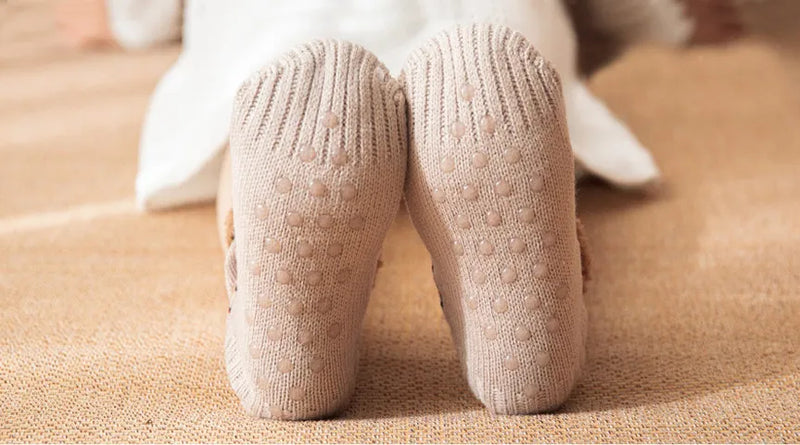 Warm Non-Slip Carpet Socks - The Snow Owls
